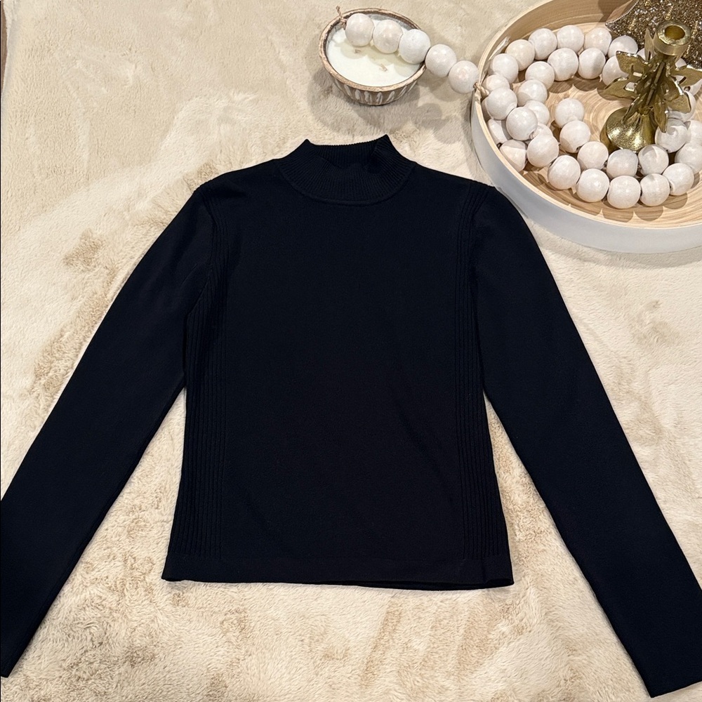 Chic Black Long Sleeve Women's Top